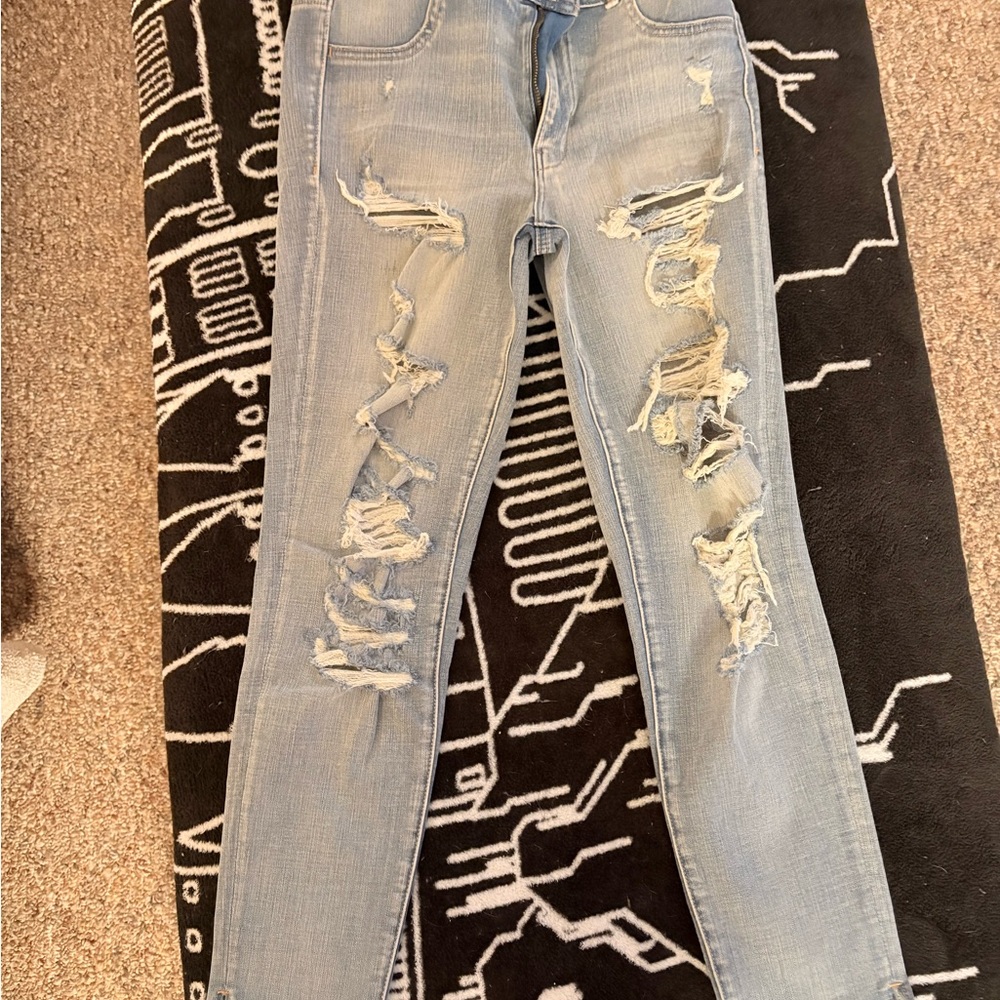 American Eagle Outfitters Light Blue Distressed Skinny Jeans